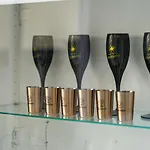 Ramada Apartament *